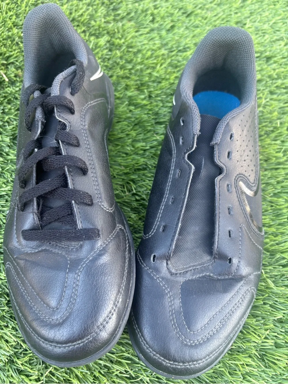 Nike Tiempo Turf Shoes  3.5Y